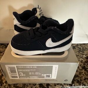 Nike Force 1 crib SE